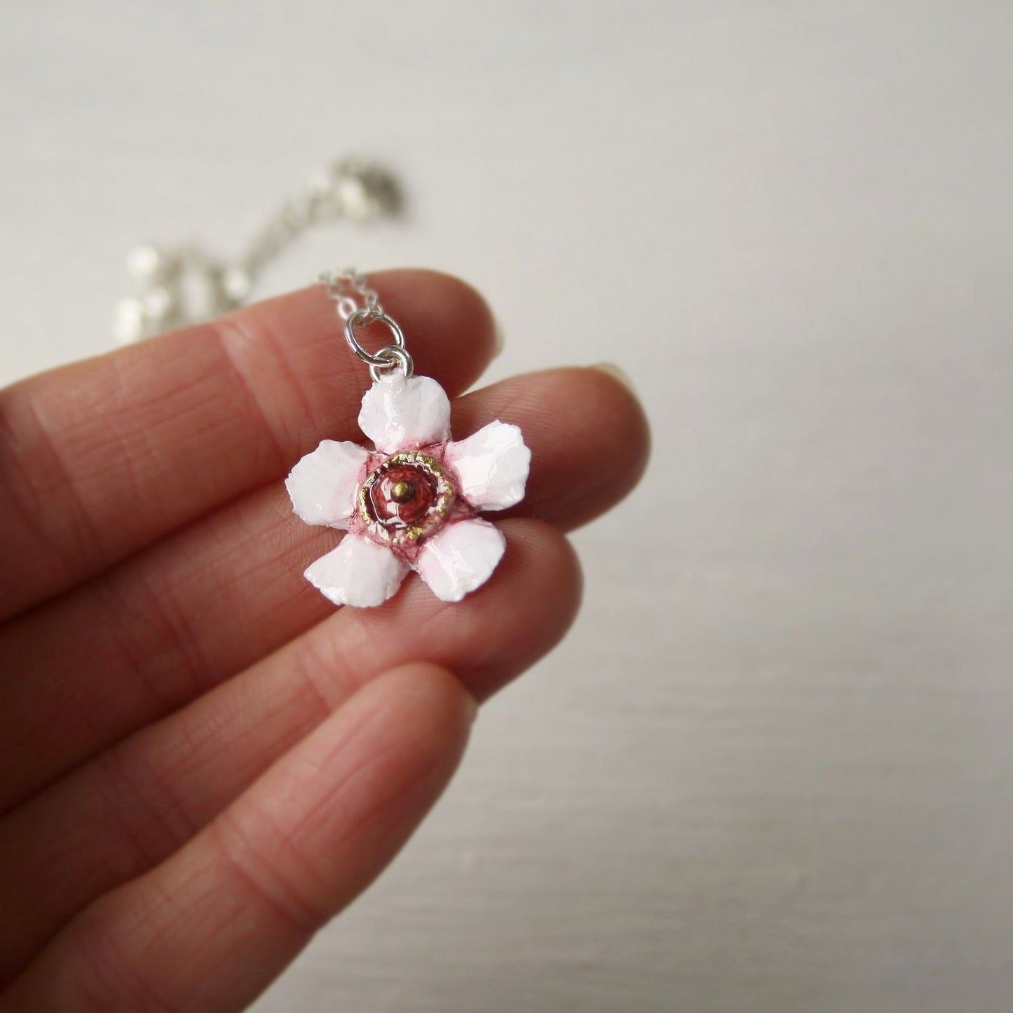 Manuka Flower Necklace