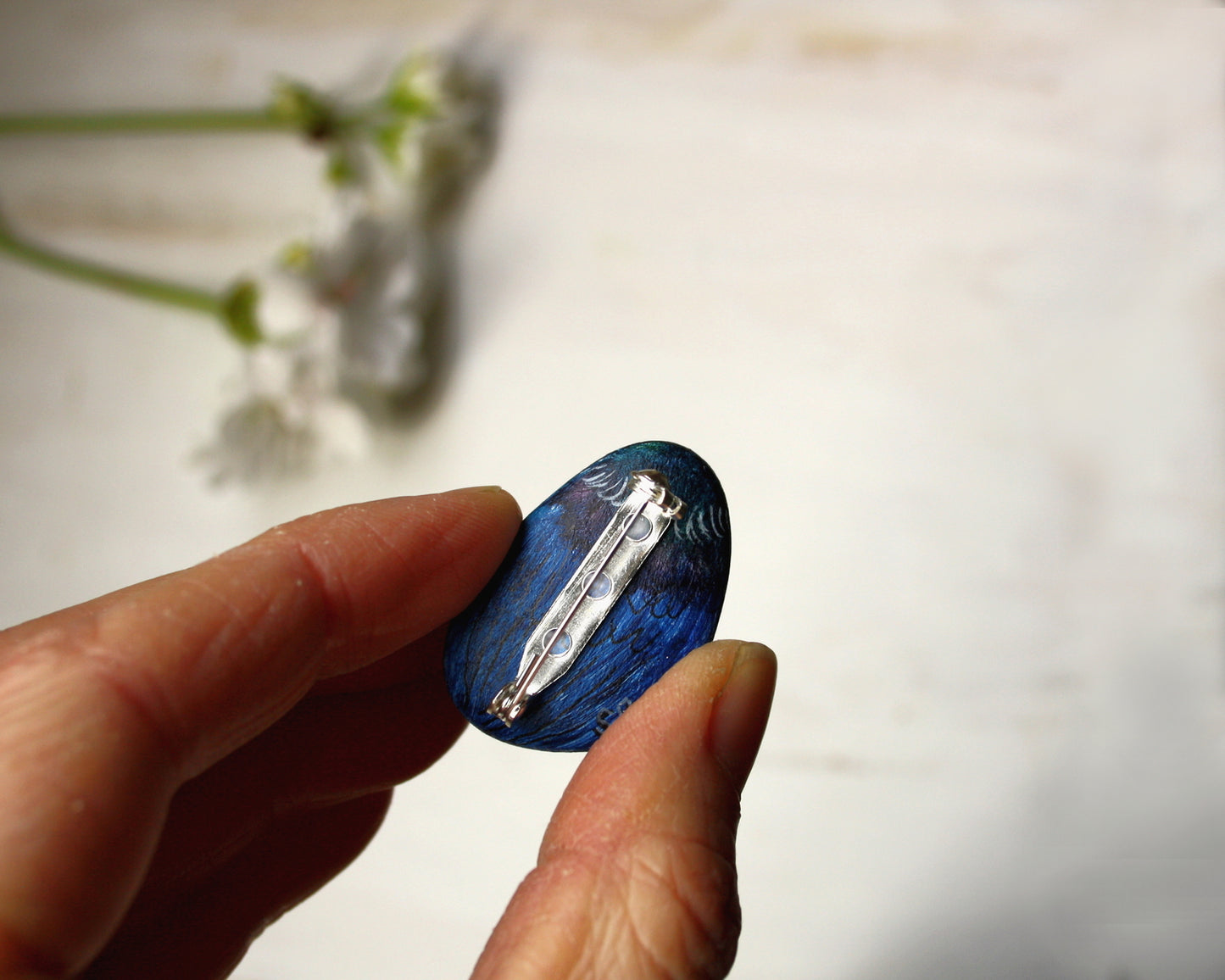 NZ Tui Pebble Brooch