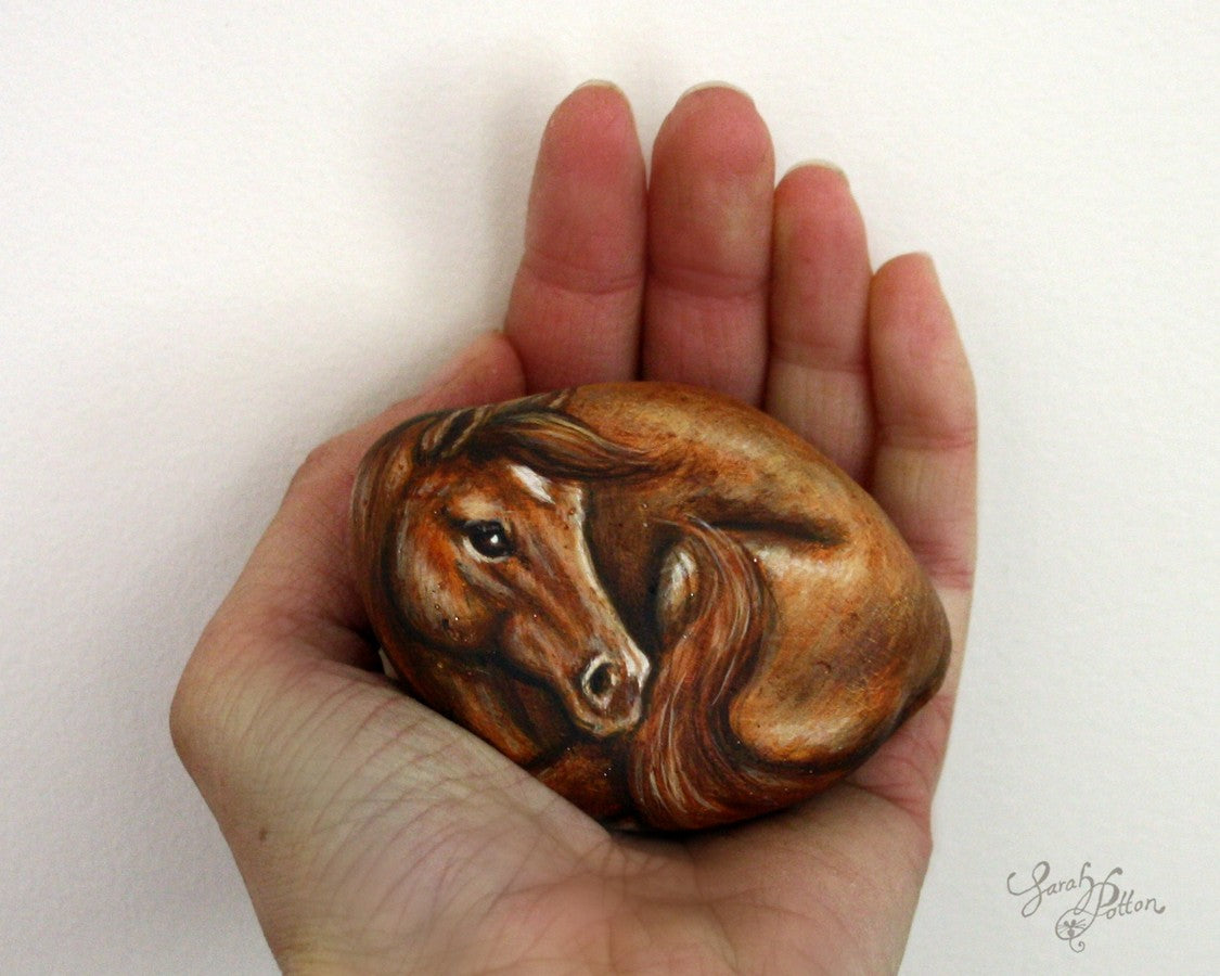 chestnut horse painting - rock art