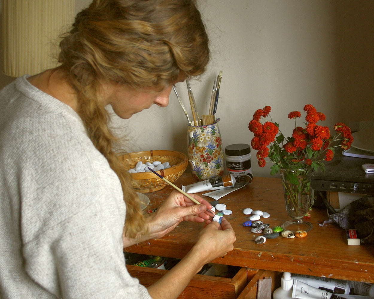 Painting Pebbles - Stone Artist