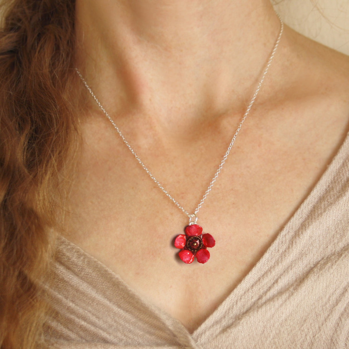 Red Manuka Flower Necklace